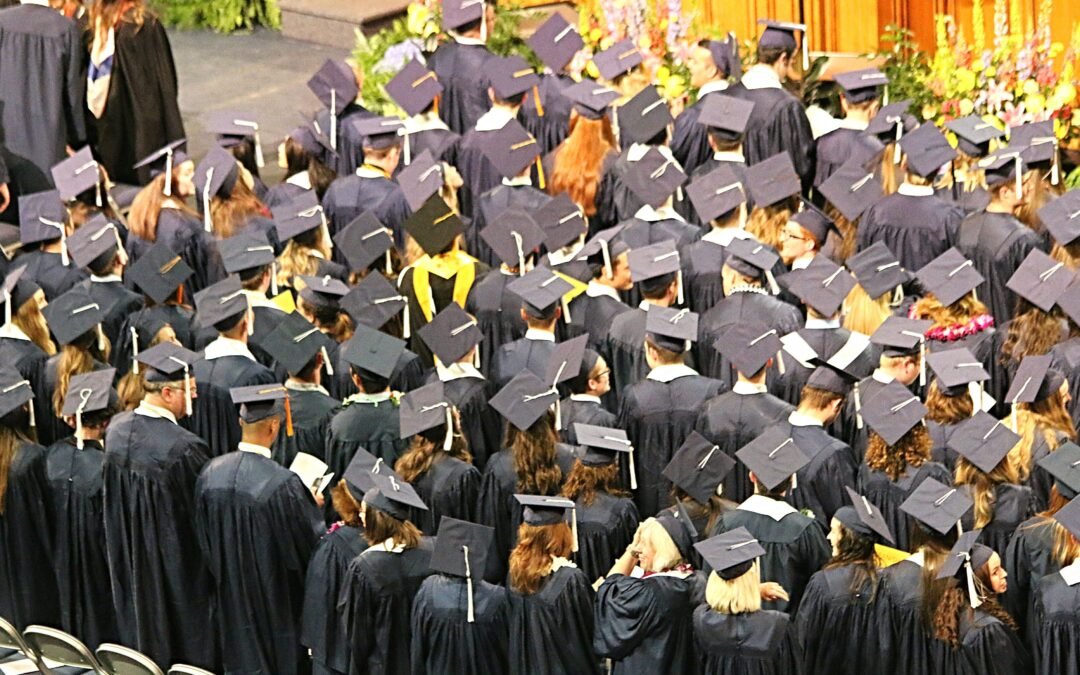 From Clueless Graduate to Confident Professional: The Power of Mentorship During Graduation Season